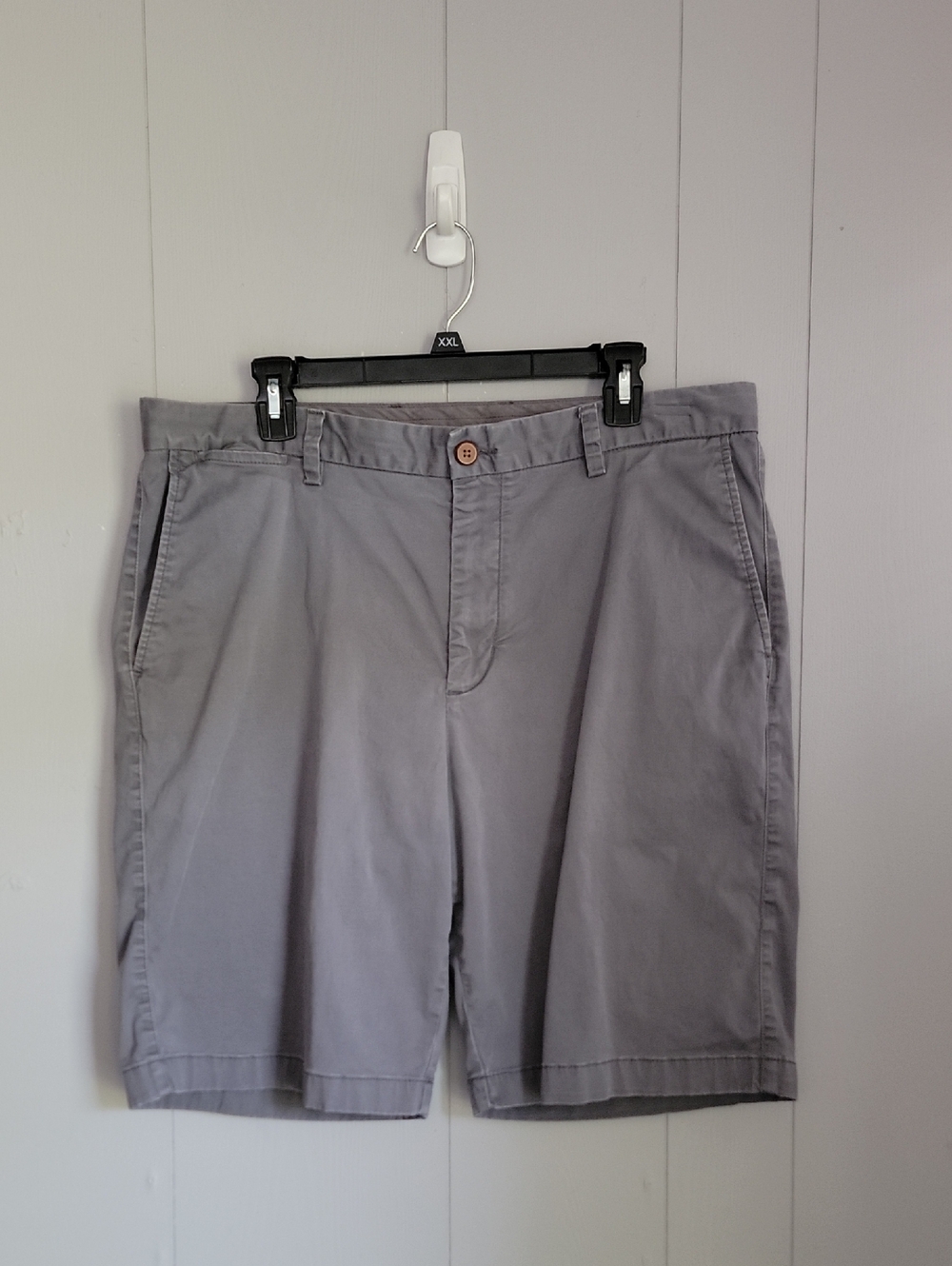 Tommy Bahama Men's Shorts 38x10 Gray Preppy Outdoor